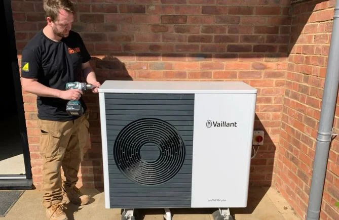 Outdoor Unit Inspection and Cleaning